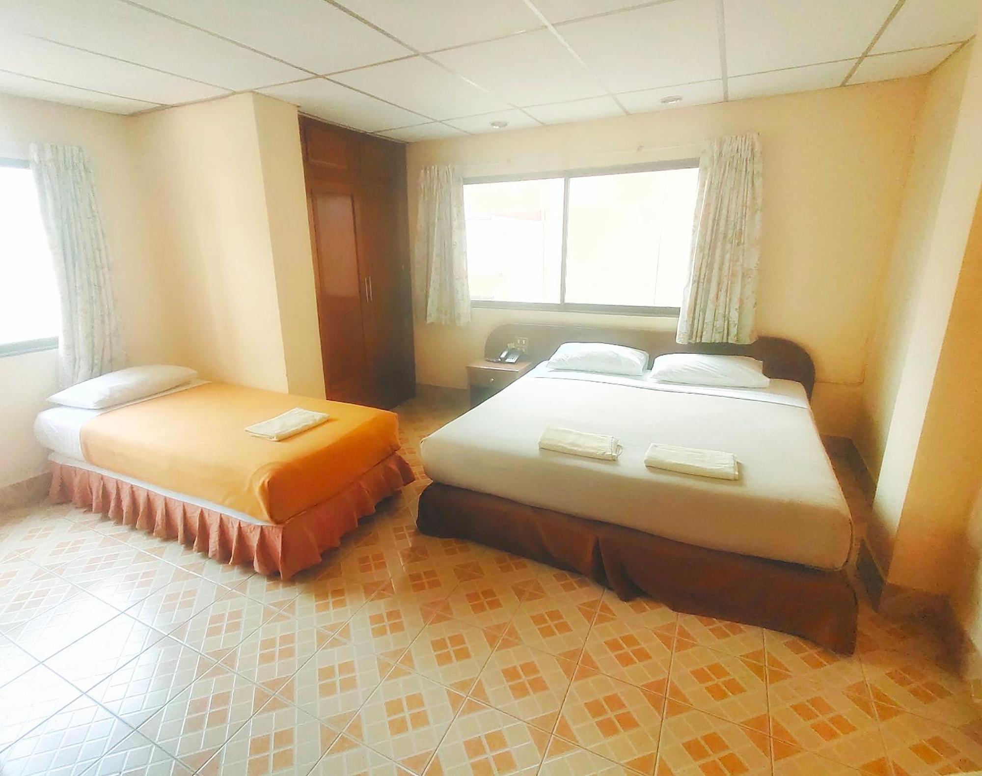 Top Thai Hotel Паттая Номер фото